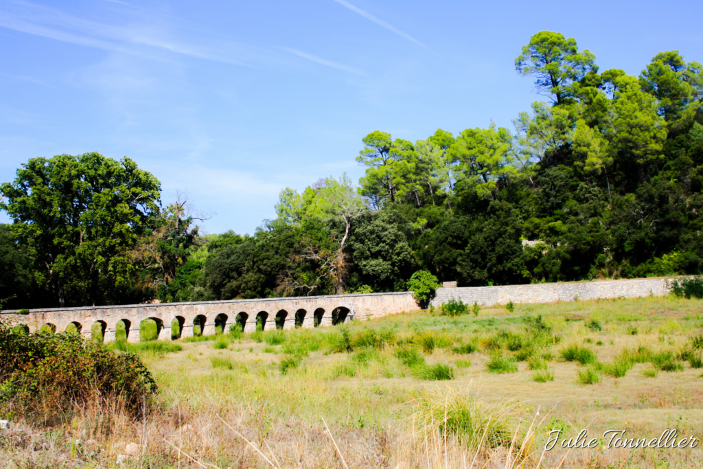 Aqueduc du domaine d’Astros
